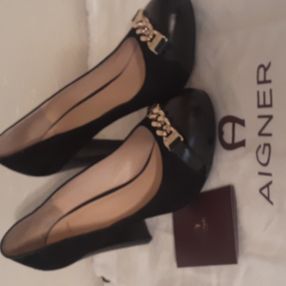 Etienne Aigner Shoes - Etienne Aigner Suede pumps blk Sz. 39 (8.5 US)